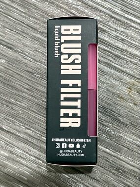 HUDA BEAUTY Blush Filter Liquid Blush - Mauve Pink Duo